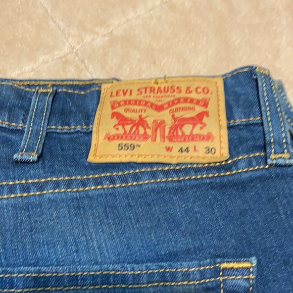 Levi’s 559 Straight Leg Jeans - Picture 6 of 9